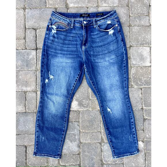 Judy Blue high rise straight leg distressed jeans plus size 18x27 - Picture 2 of 5
